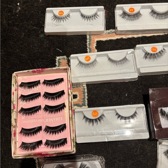 Lash bundle and lash cleaner - Picture 3 of 5